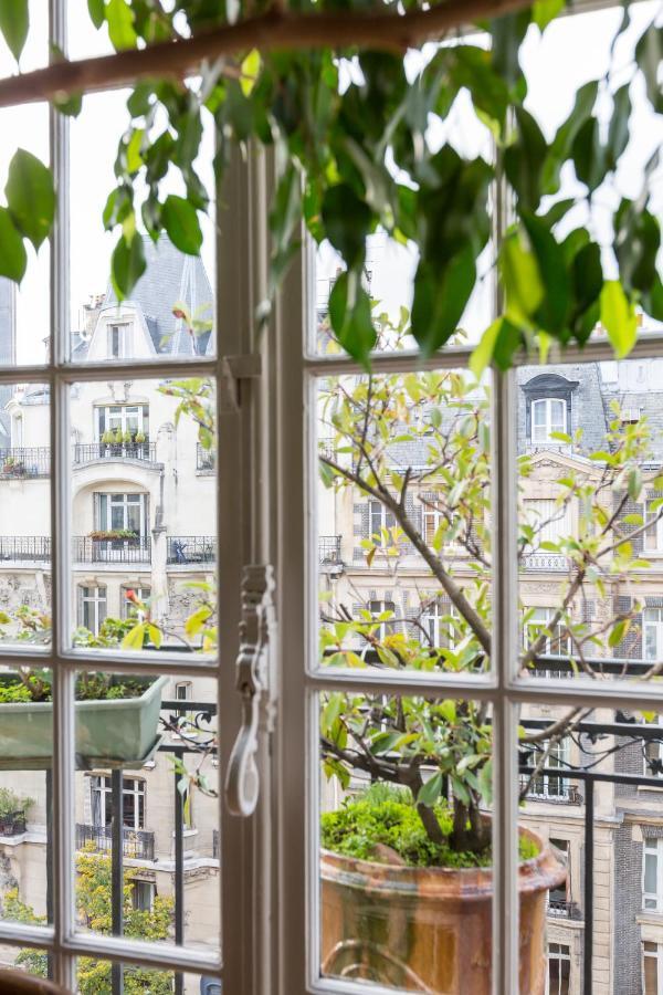 Veeve - Haussmann Beauty In The 6th * Parigi